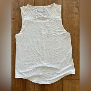 ZYIA White Women's Scoop Neck Muscle Tank